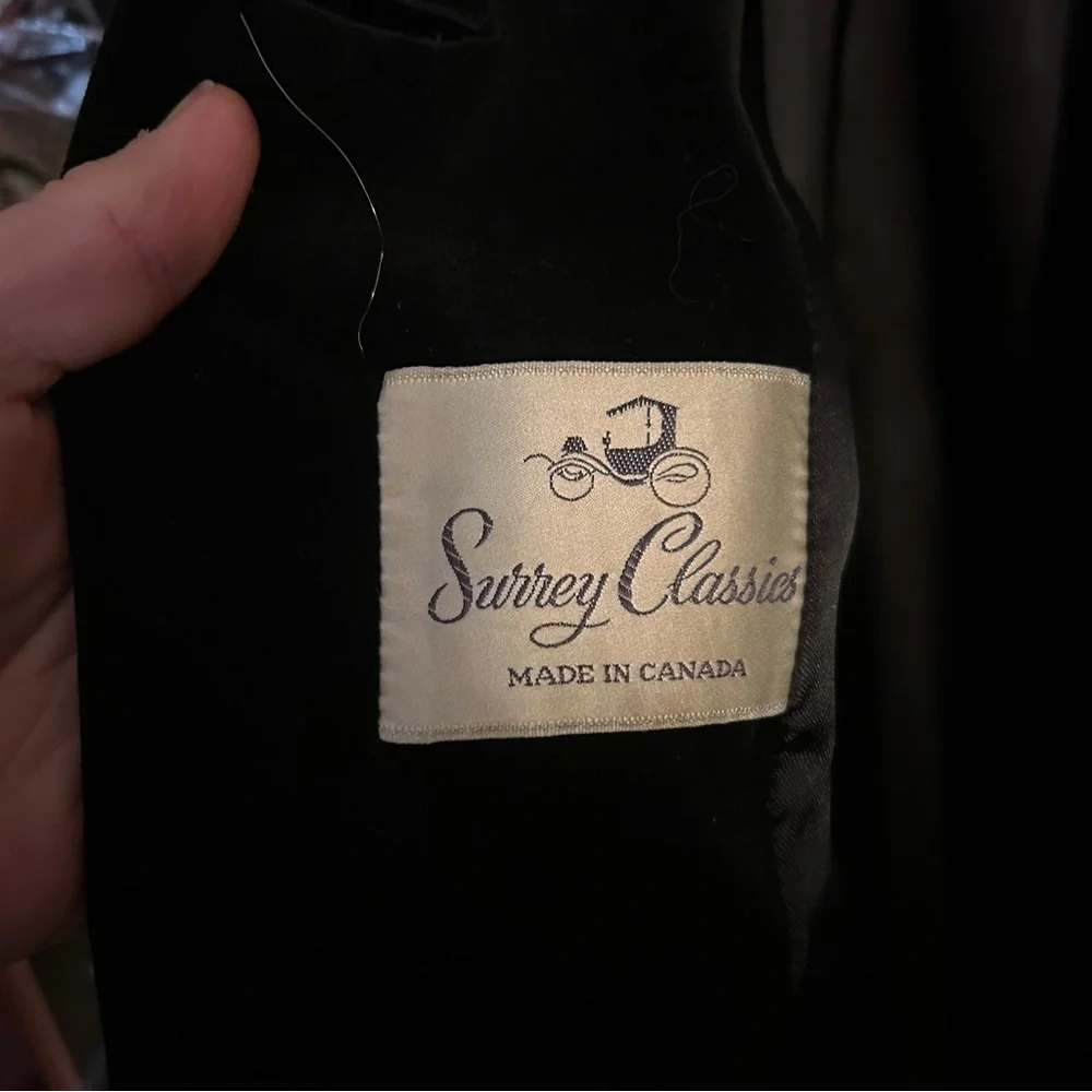 Vintage Elegant Black Women's Surrey Classics Velvet Long 50’s Coat - Picture 7 of 7